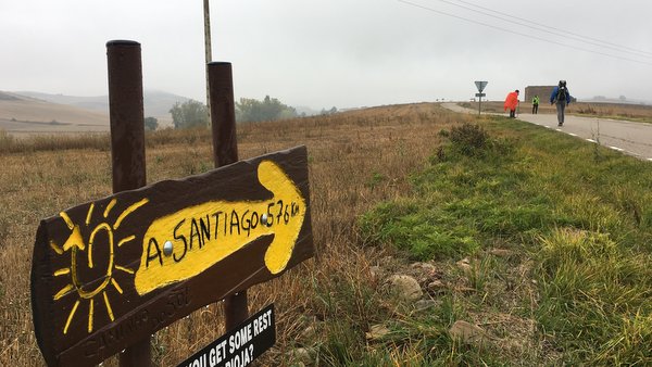 Les pèlerins en hiver sur le Camino Frances