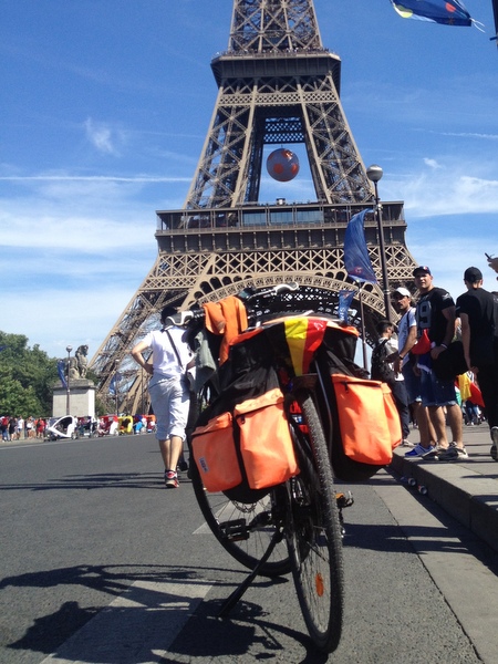 Tour Eiffel à vélo