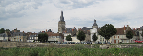 La Charité vue de la Loire