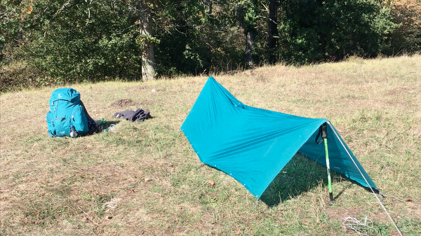 Tarp en forme de tente canadienne