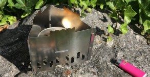 Test du réchaud Esbit à combustible solide en acier inoxydable