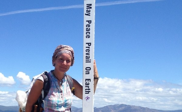 « May peace prevail on Earth » à Fisterra, à Bruxelles et dans le monde entier